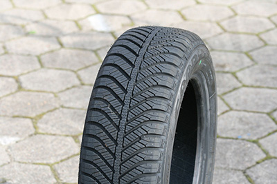Goodyear Vector 4Seasons